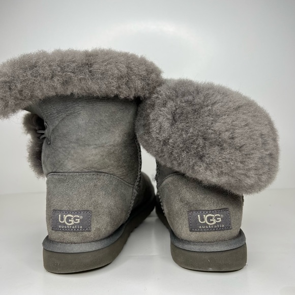 Mini Bailey Button II Genuine Shearling Boot
UGG 7 - Picture 6 of 13